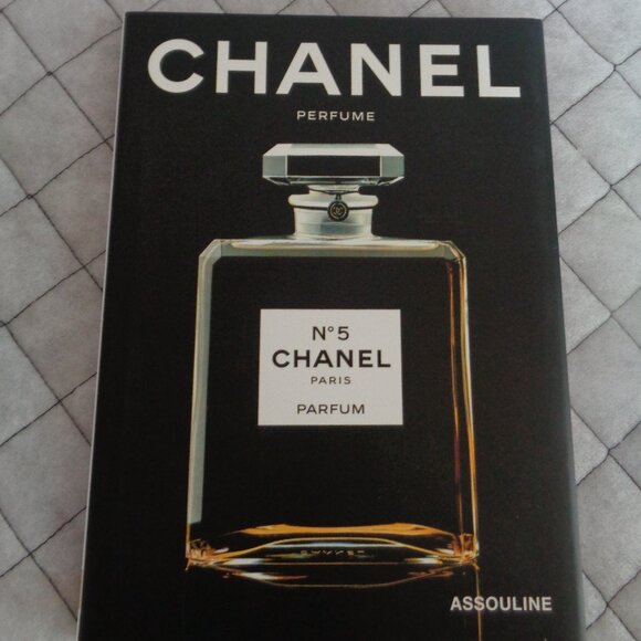 SET OF 3 CHANEL HC BOOKS BY ASSOULINE IN EUC - Picture 5 of 8